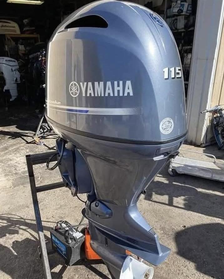 Yamaha Outboard Engine
